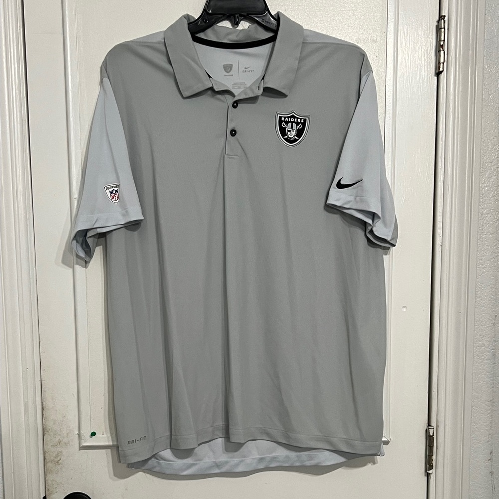 Nike Men's Raiders On the Field Light Gray Polo Shirt with Logo